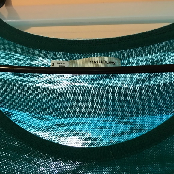 Women’s Dress Shirt - Picture 2 of 2